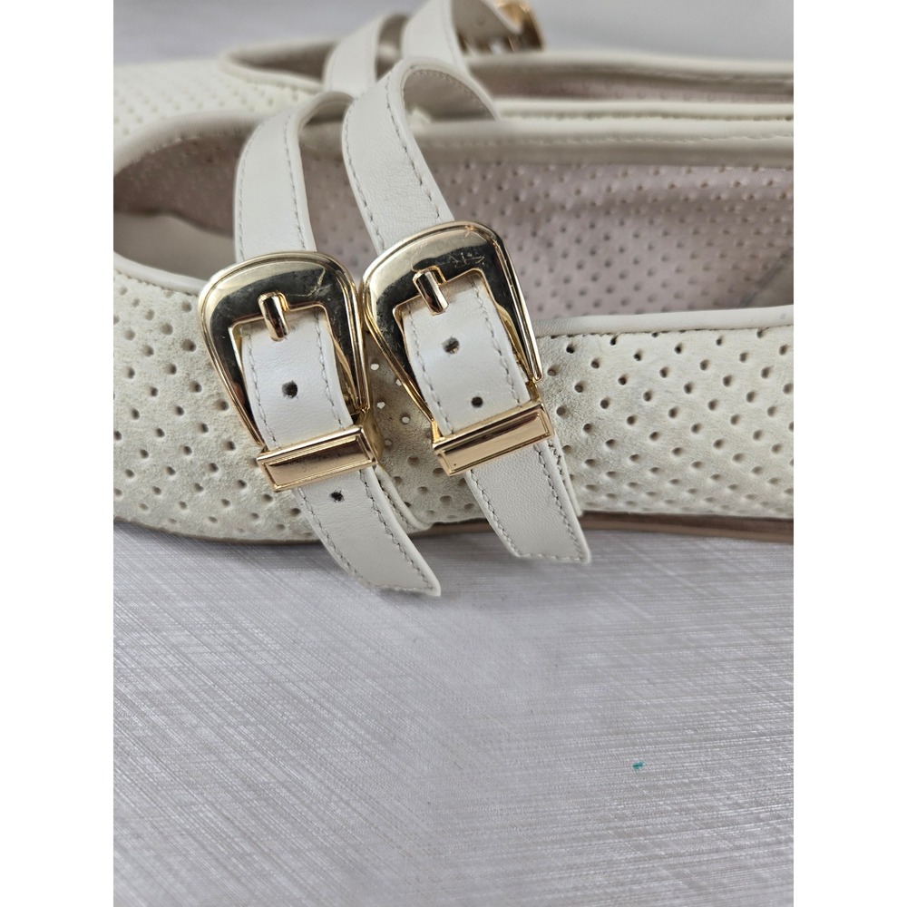 Dolce Vita Womens Cream Perforated Suede Double Buckle Mary Jane Flats Size 6 - Picture 5 of 10